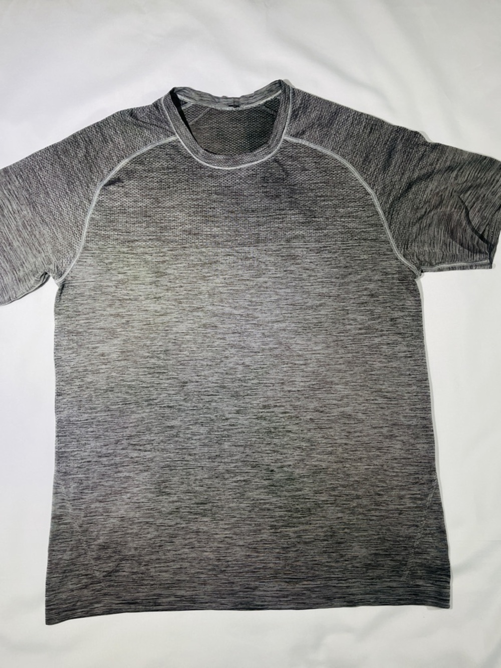 lululemon athletica Men's Heathered Gray Short Sleeve Crew